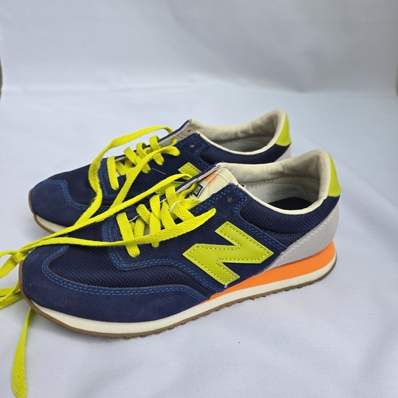 New Balance Women's Blue/Yellow Retro Athletic Normcore Casual Sneakers 5.5 - Picture 2 of 10